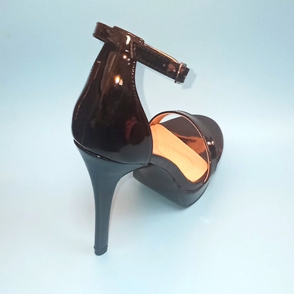 Black sandal heels Adjustable ankle strap - Picture 2 of 6